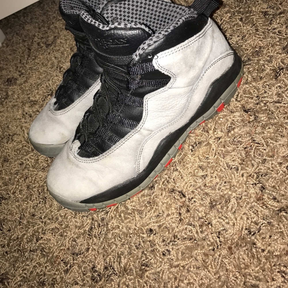 Boys Jordan retros
