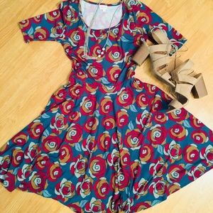 L Disney roses nicole euc