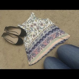 Gorgeous printed flow top