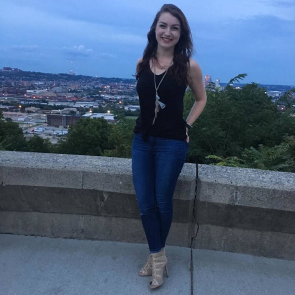 Meet your Posher, Dani