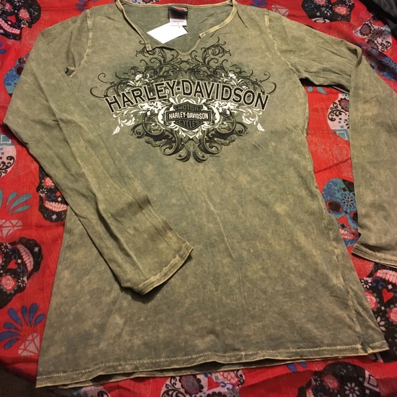Harley-Davidson Tops - Harley Davidson. New. Large.