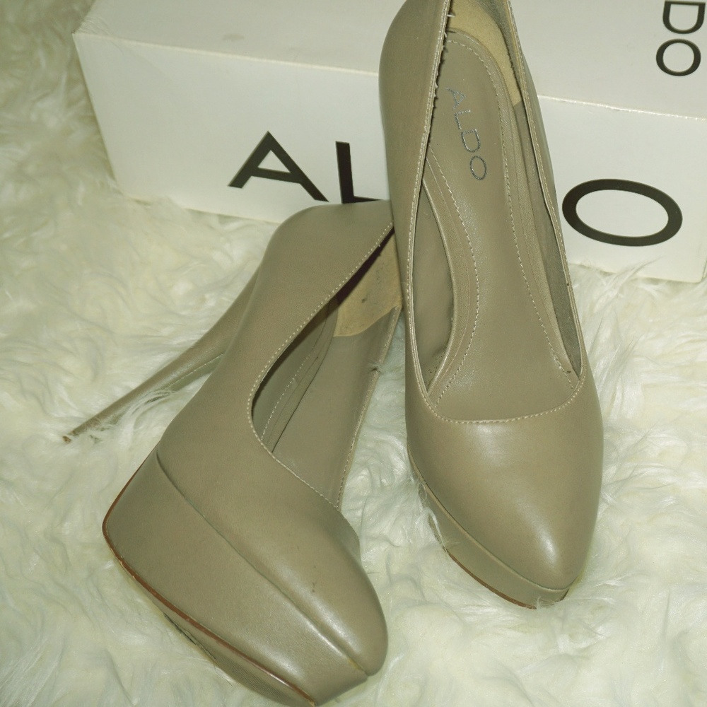 Aldo Taupe/Nude Pumps