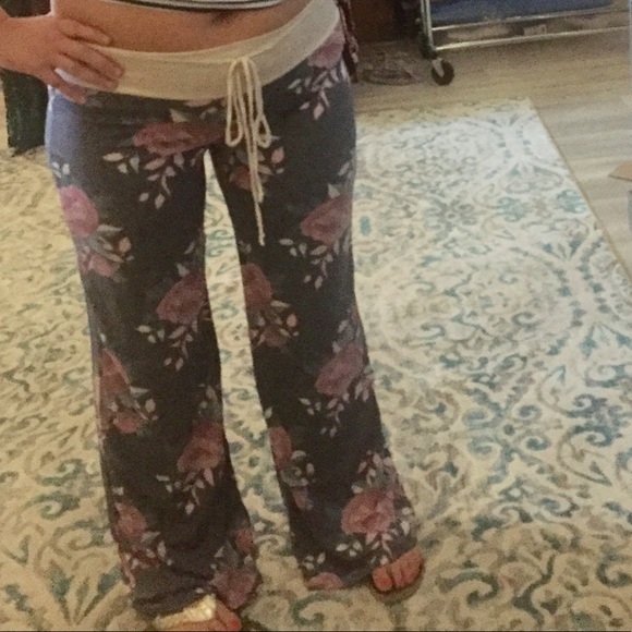 Last one! 2X-3X Floral Lounge pant - Blue - Picture 3 of 3