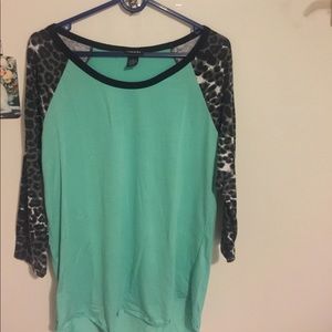 Rue 21 3/4 sleeves green and cheetah print t-shirt