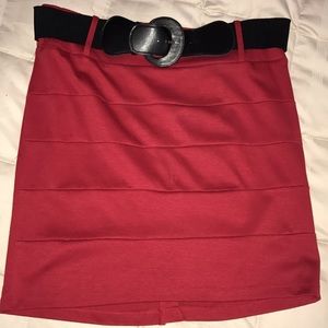 High waisted, belted skirt