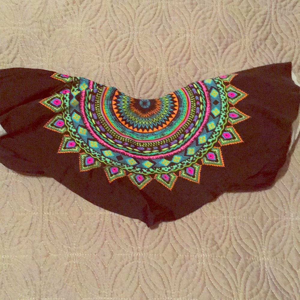 Strapless swim top.