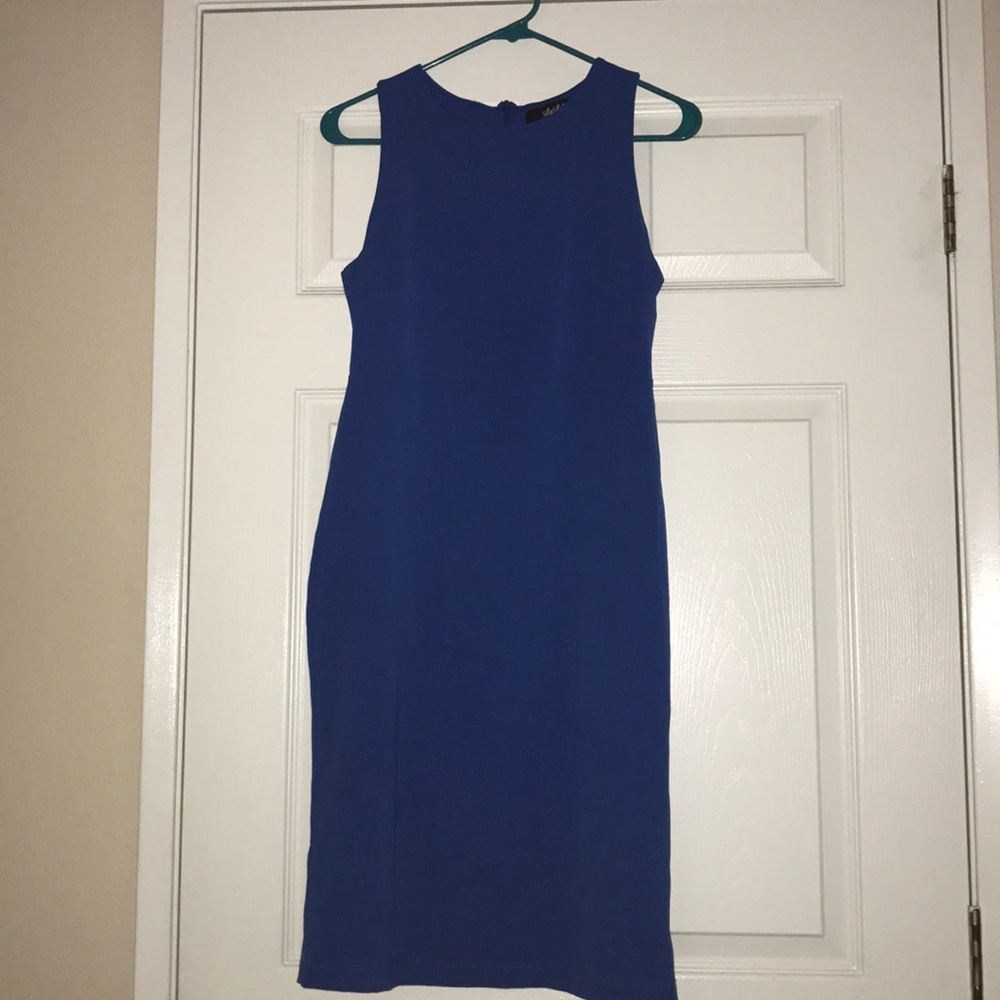 🎉SALE🎉Lulus Midi Dress