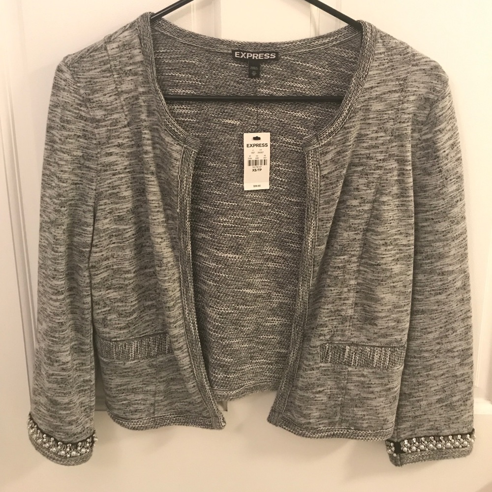 NWT Express cropped 3/4 sleeve shrug