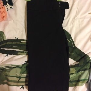 Black skinny Capri dress pants