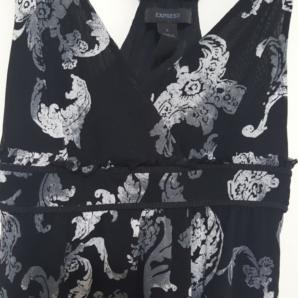 🔥3 for $20 | Express Racerback Top - Picture 2 of 4