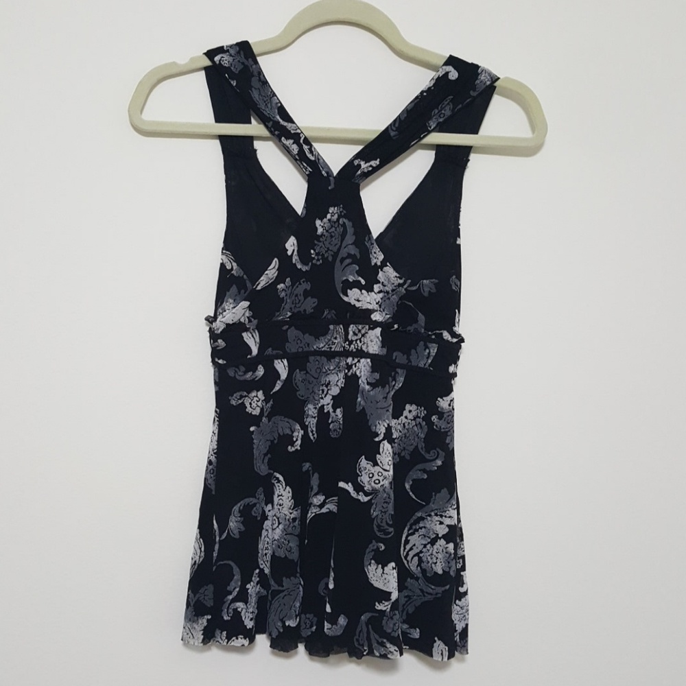 🔥3 for $20 | Express Racerback Top - Picture 4 of 4