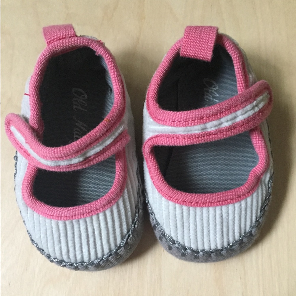 Soft soles Mary Janes crib shoes