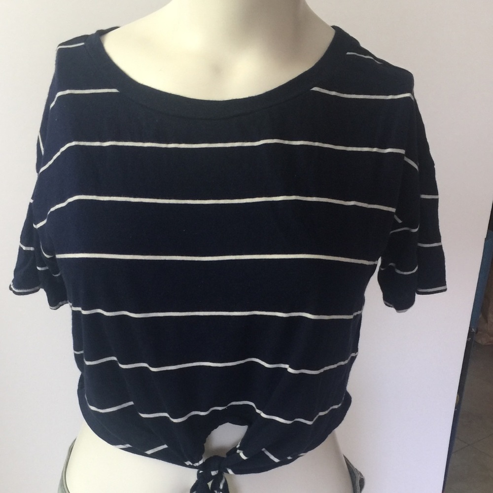 Front tie crop stripes tee