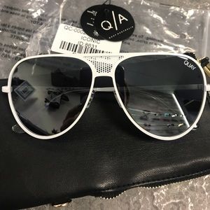 Quay Australia iconic Sunnies