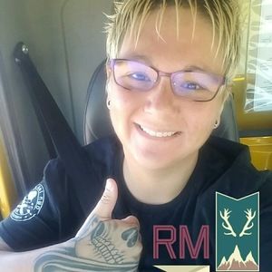 Meet your Posher, Holly