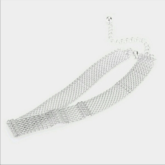 Silver mesh๐HP๐ Choker & Earrings - Picture 2 of 2