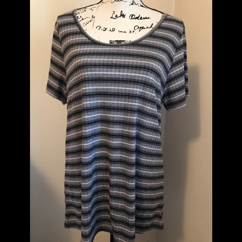 Lularoe classic t XL
