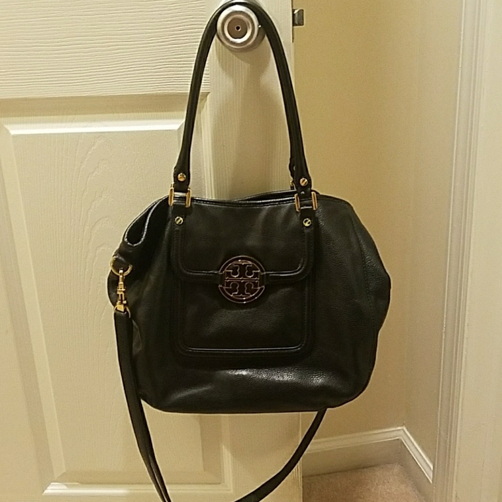 Authentic Tory Burch Amanda hobo black leather bag