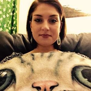 Meet your Posher, Madeline