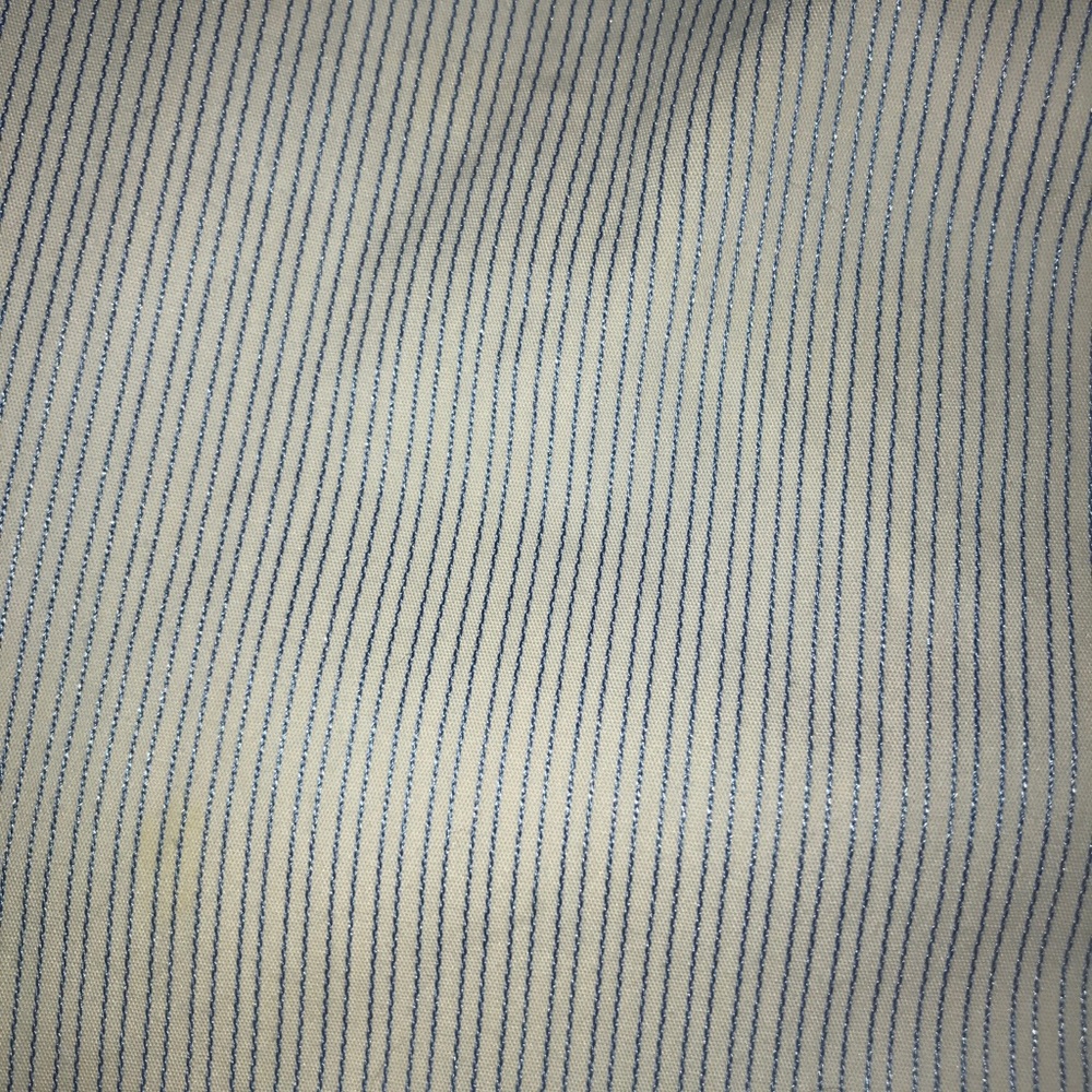 Collared wrap blouse - Picture 2 of 4
