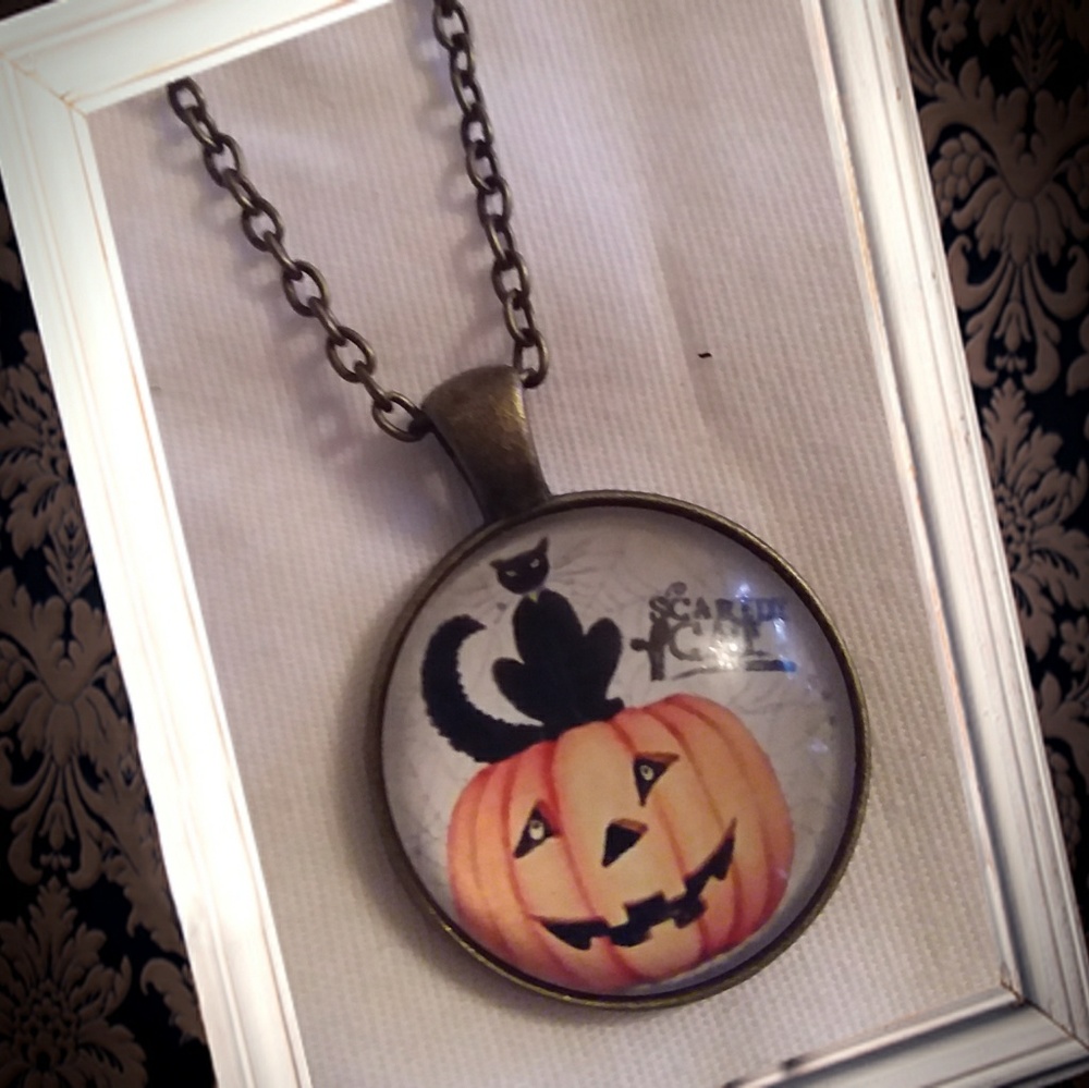 Halloween pumpkin cabochon necklace