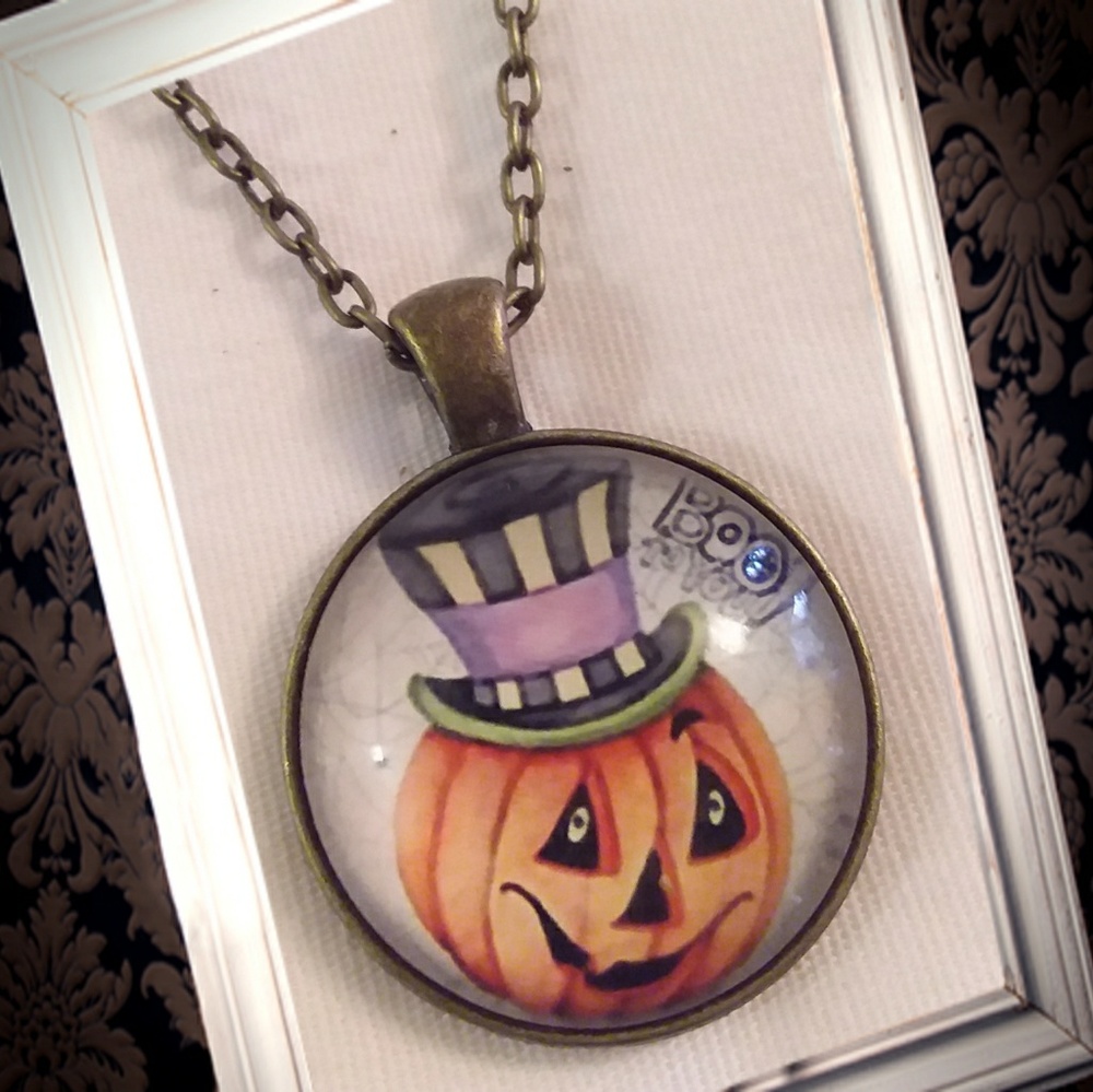 Halloween pumpkin cabochon necklace