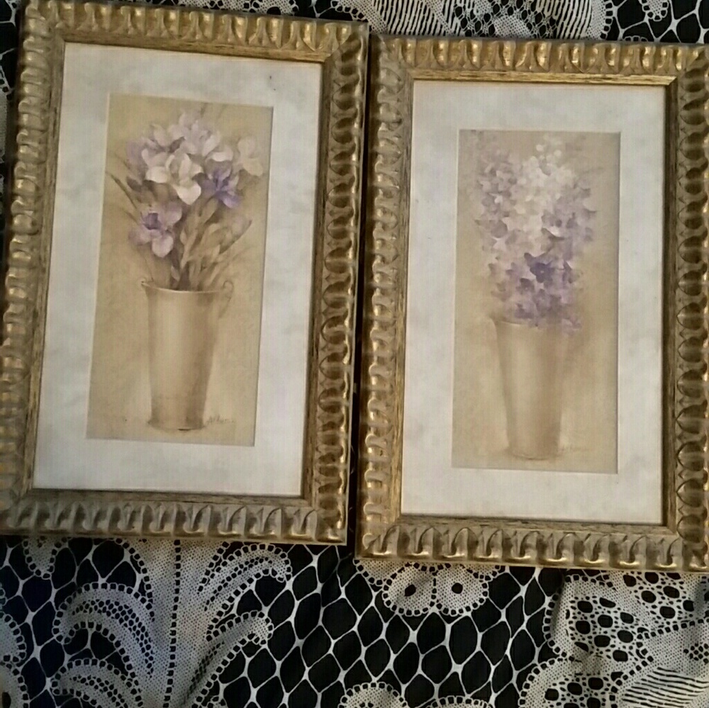 Matching paintings