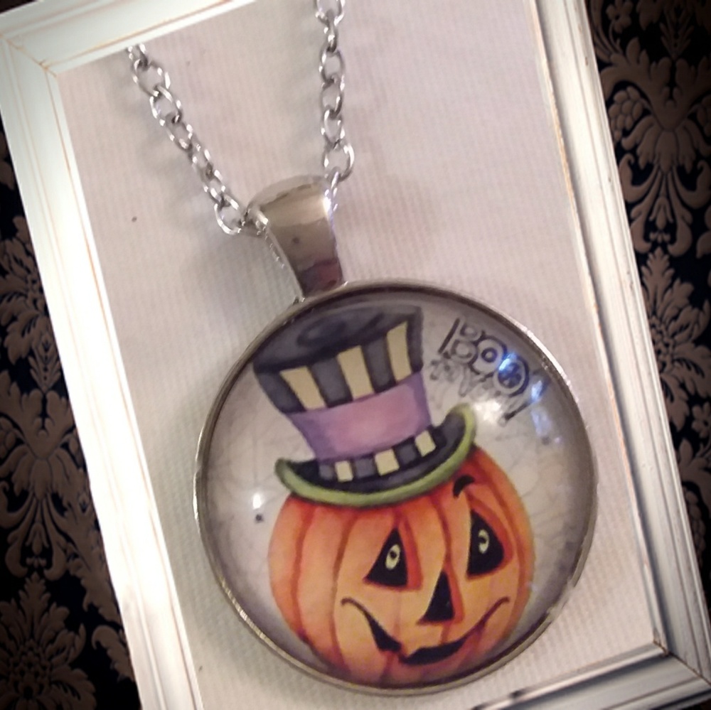 Halloween pumpkin cabochon necklace