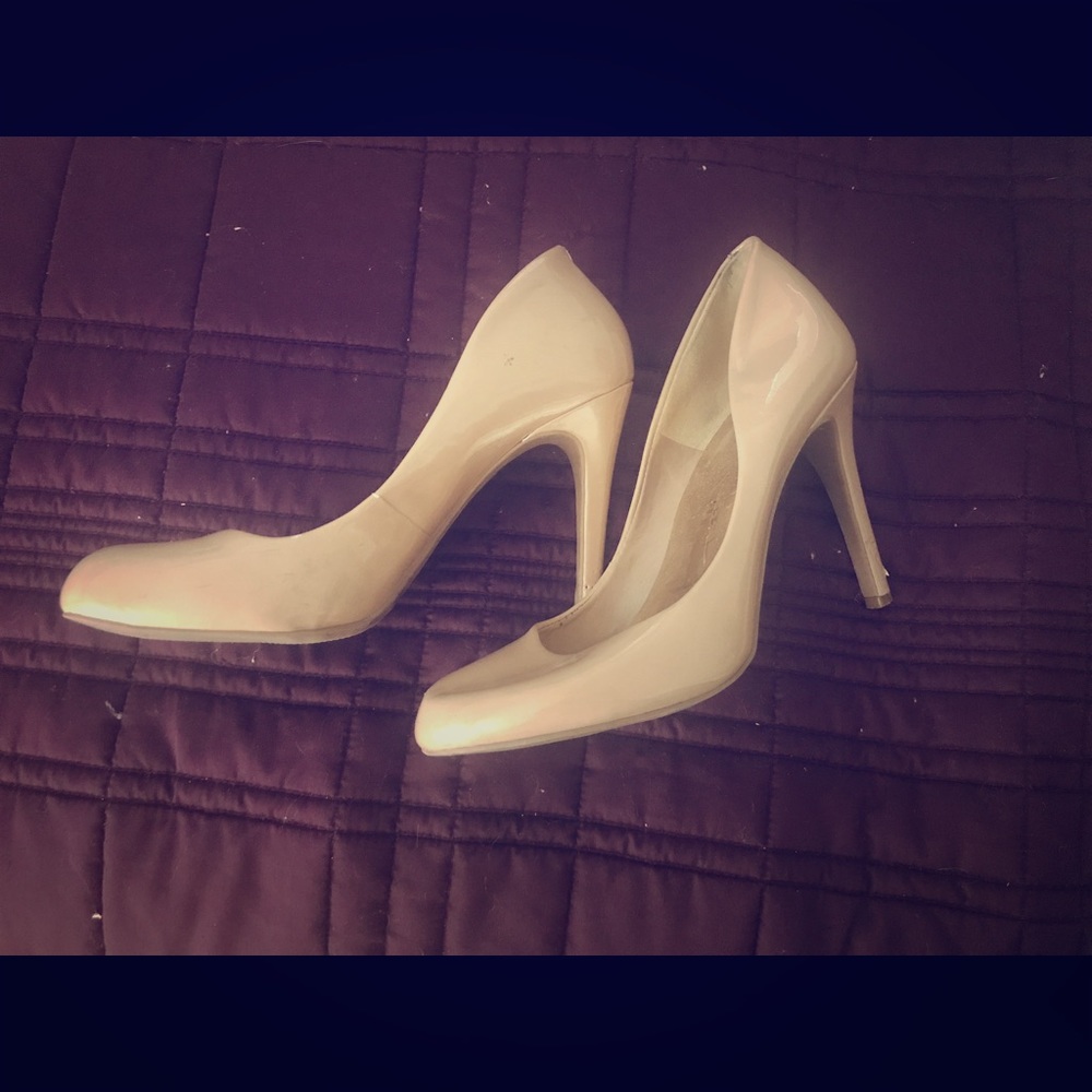 Jessica Simpson Nude Heels