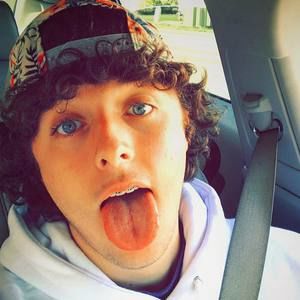 Meet your Posher, Sebastian