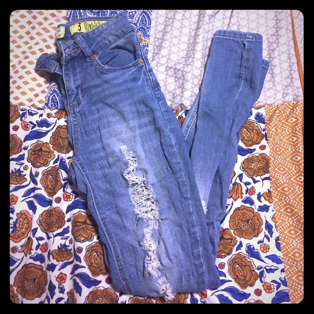 Indigo Rein ripped skinny jeans