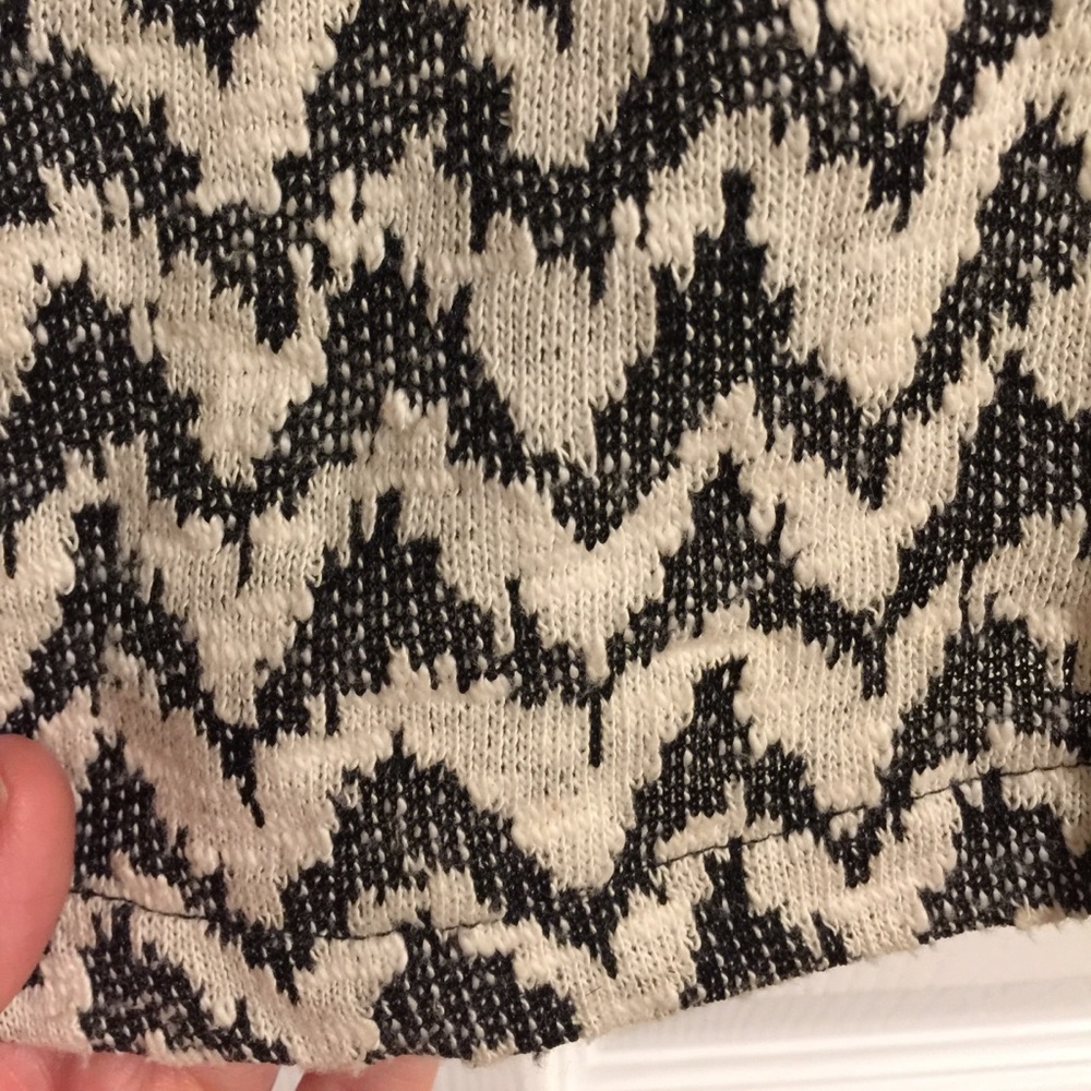 Embroidered Tunic - Picture 4 of 7