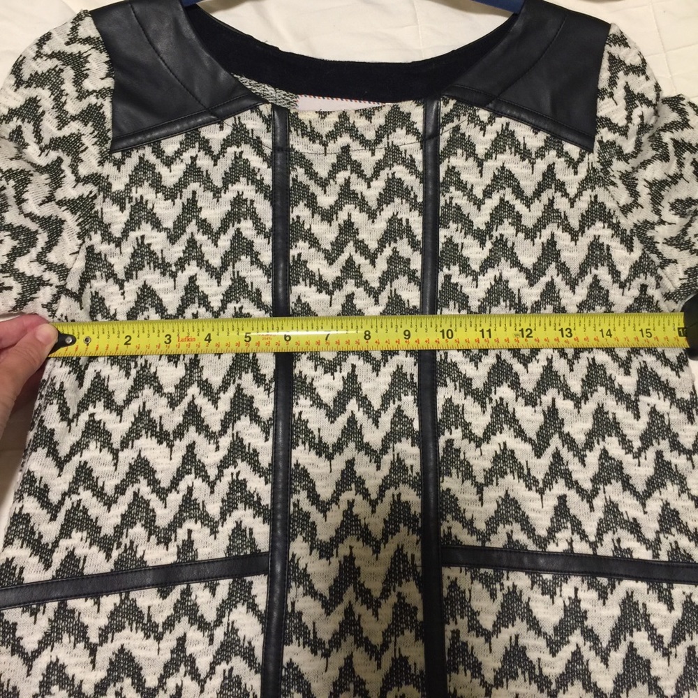 Embroidered Tunic - Picture 7 of 7