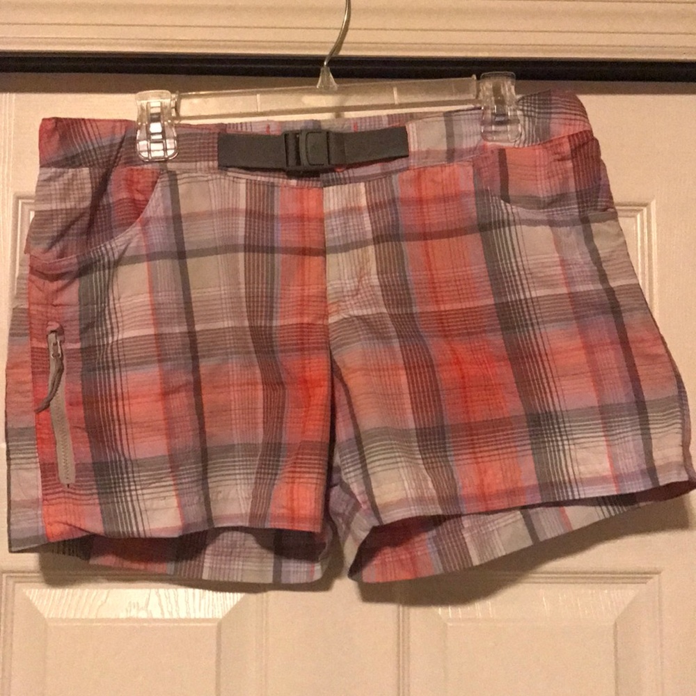 NWOT Columbia Omni-wick Plaid Shorts