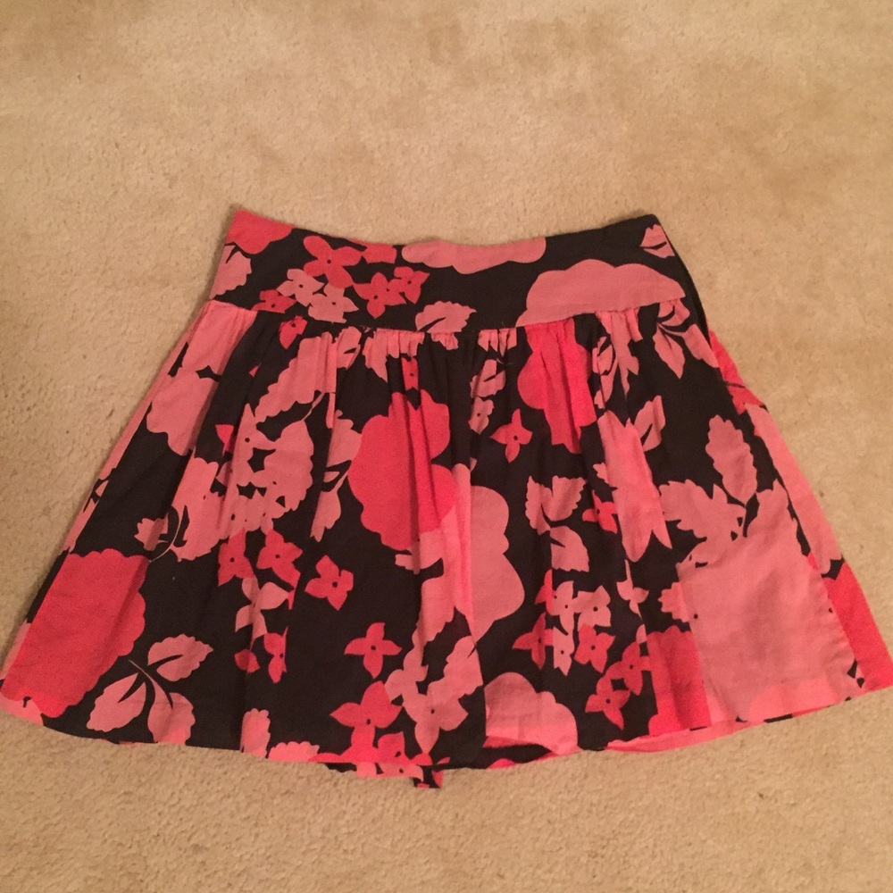 Floral print mini skirt