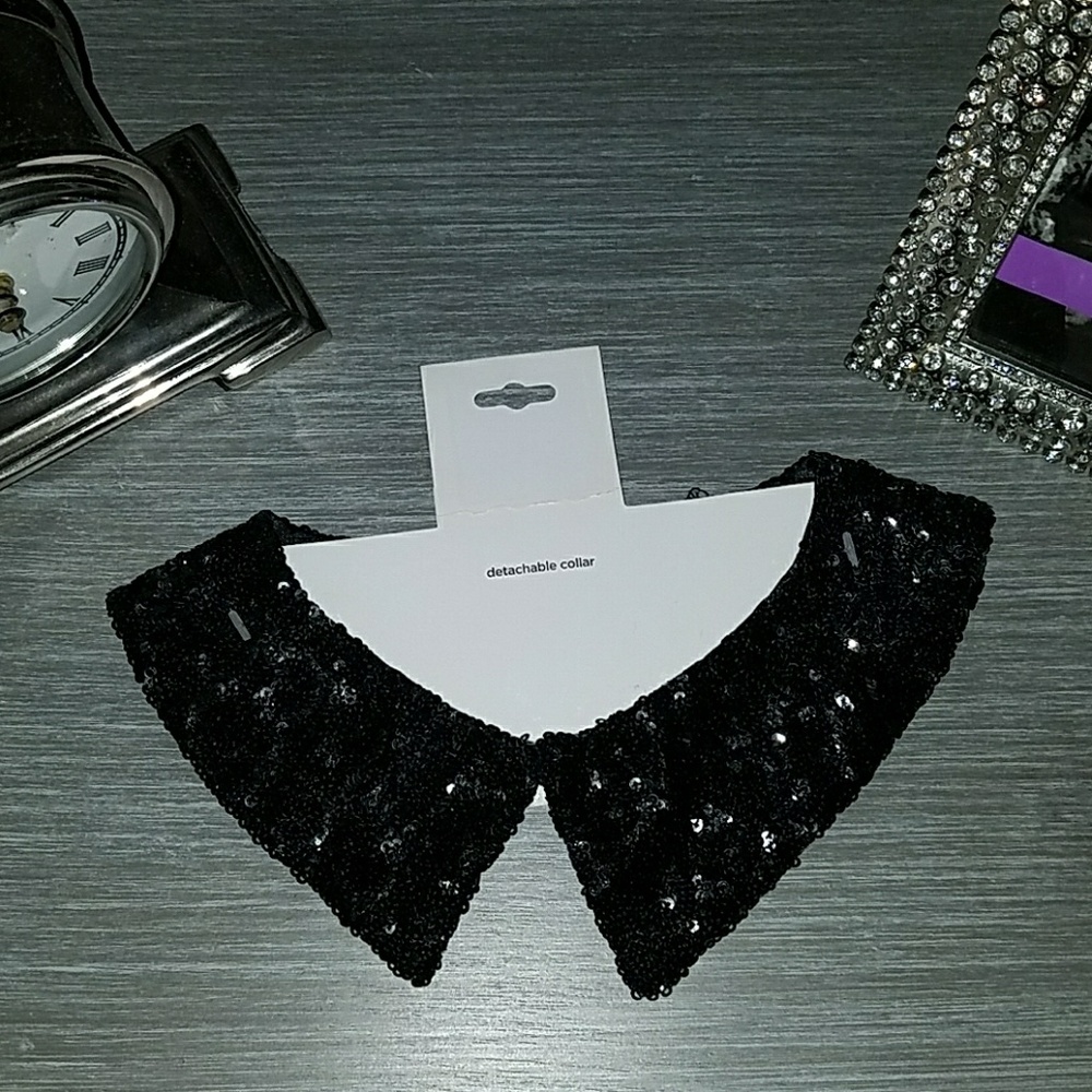 Detachable Collar
