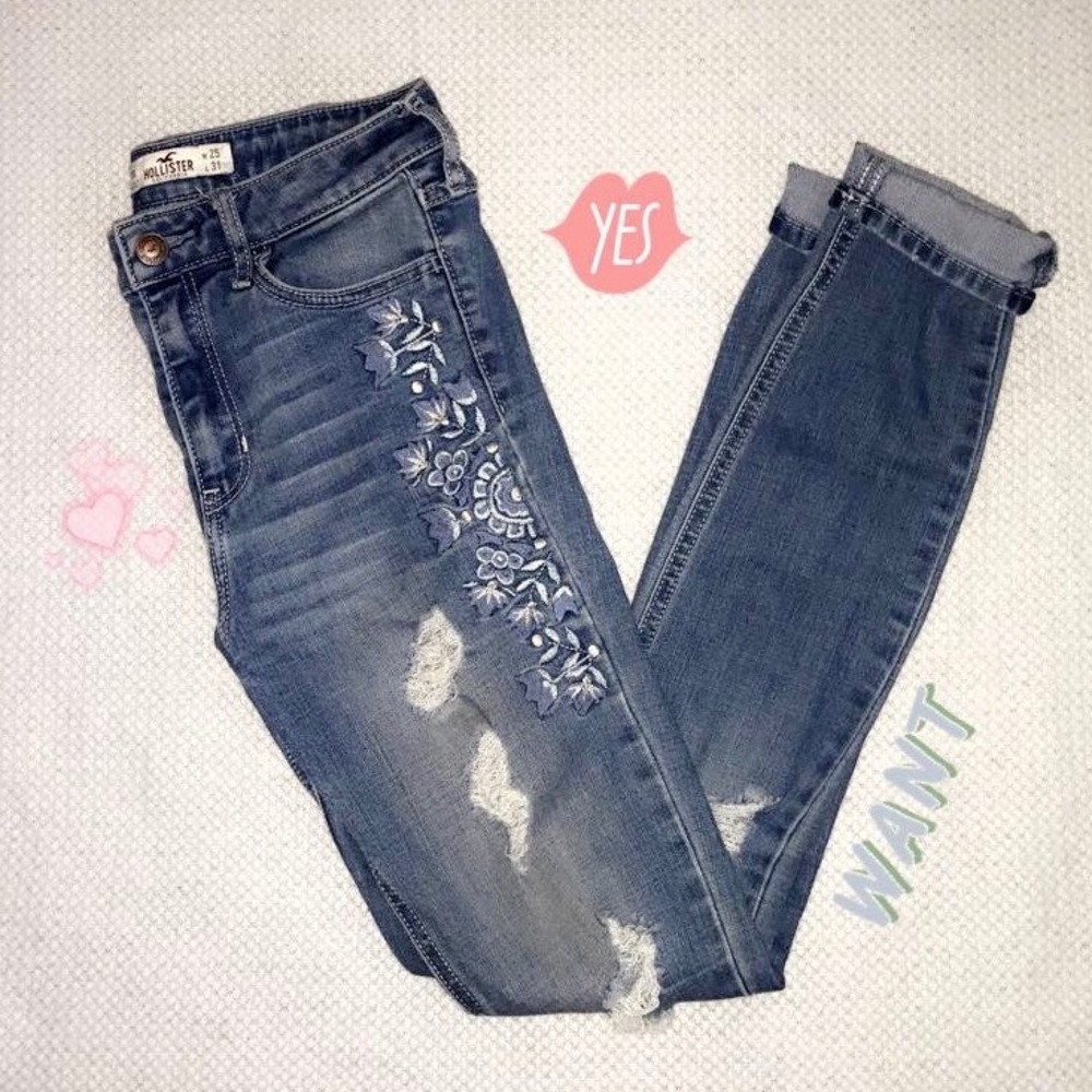 High waisted Hollister skinny jeans 💕