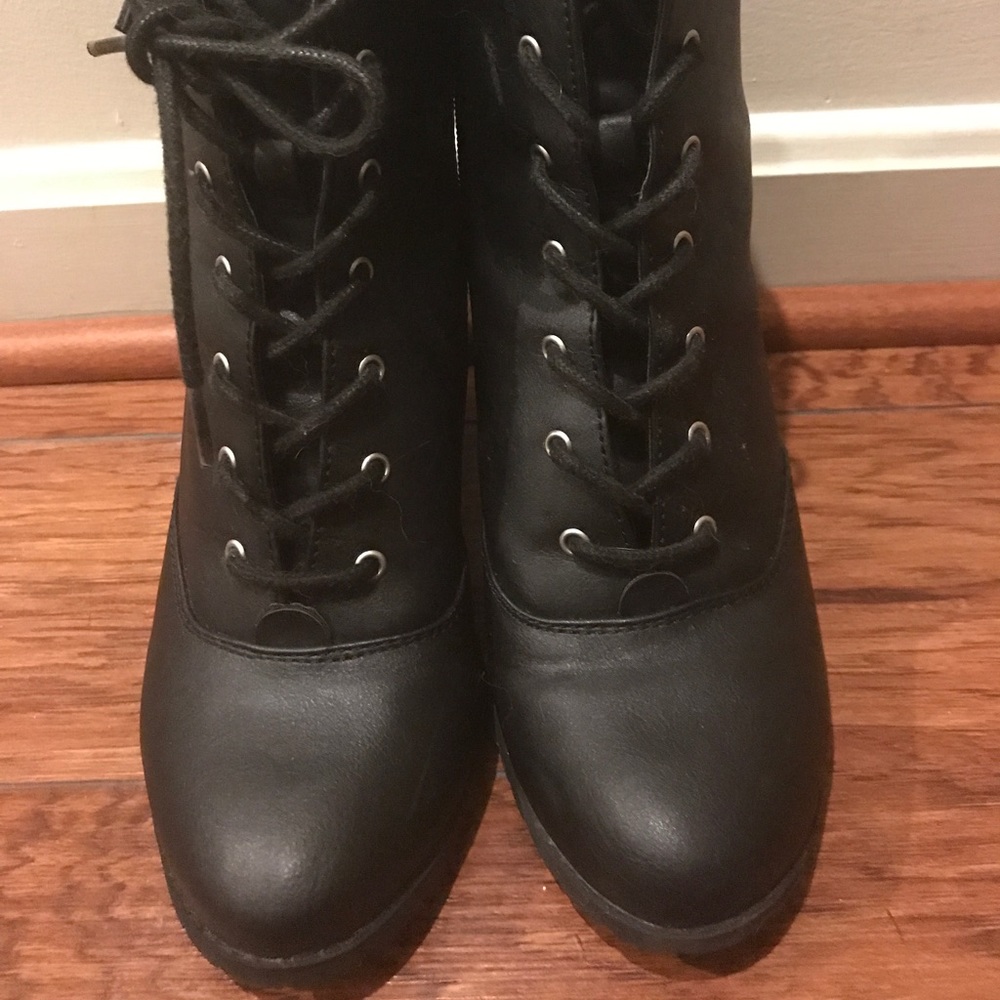 Black Boots
