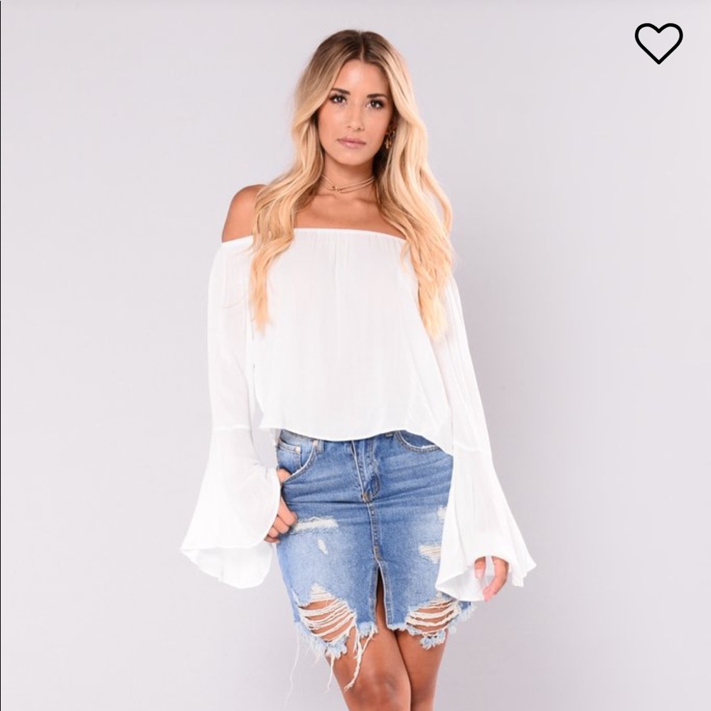 Sold Locally ! New fashion nova jean skirt