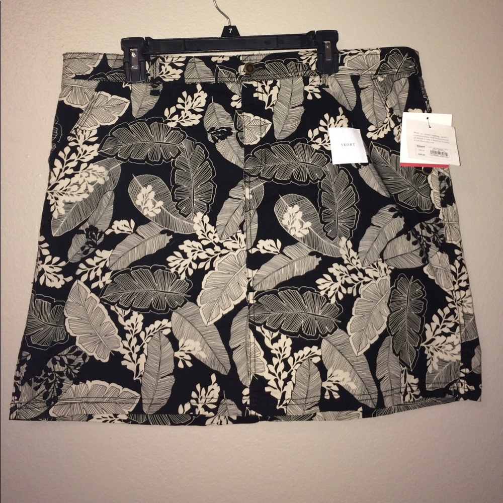 Croft & Barrow skort