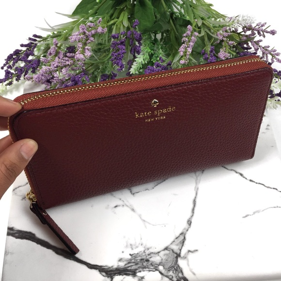 Kate Spade Cobble Hill Lacey Zip Around Wallet - Picture 2 of 8