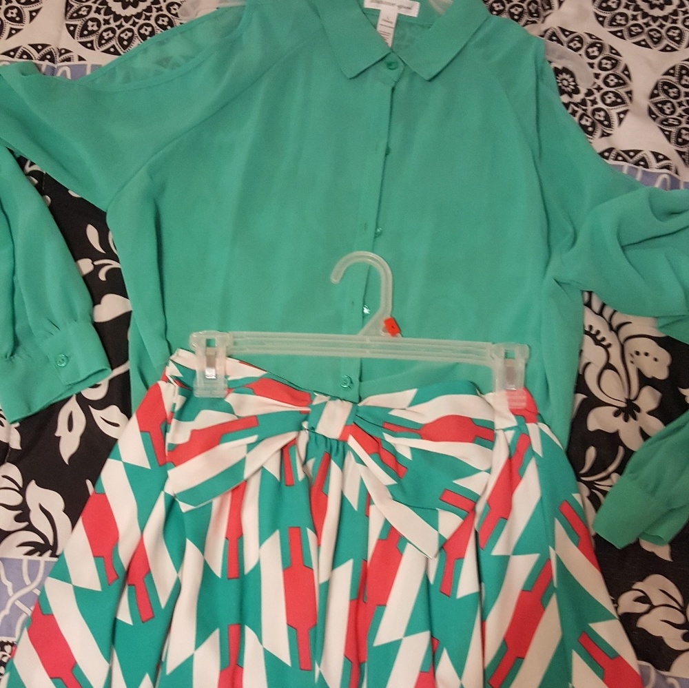 Cold shoulder top and Bow skirt