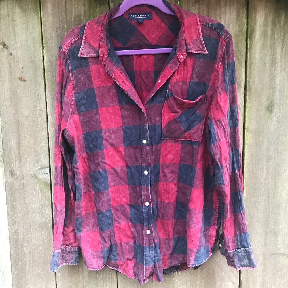 🔻PRICE DROP🔻Distressed Black and Navy Flannel