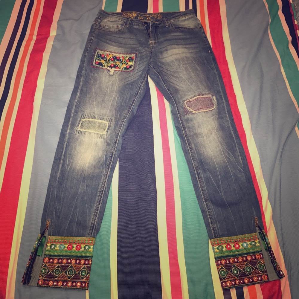 Desigual Distinctive Colorful Embroidered Jeans