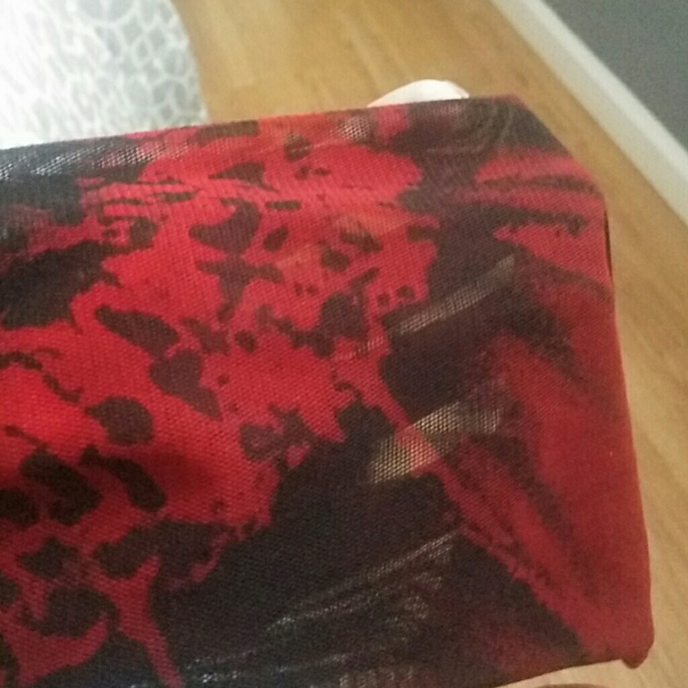 Beautiful top! - Picture 4 of 4