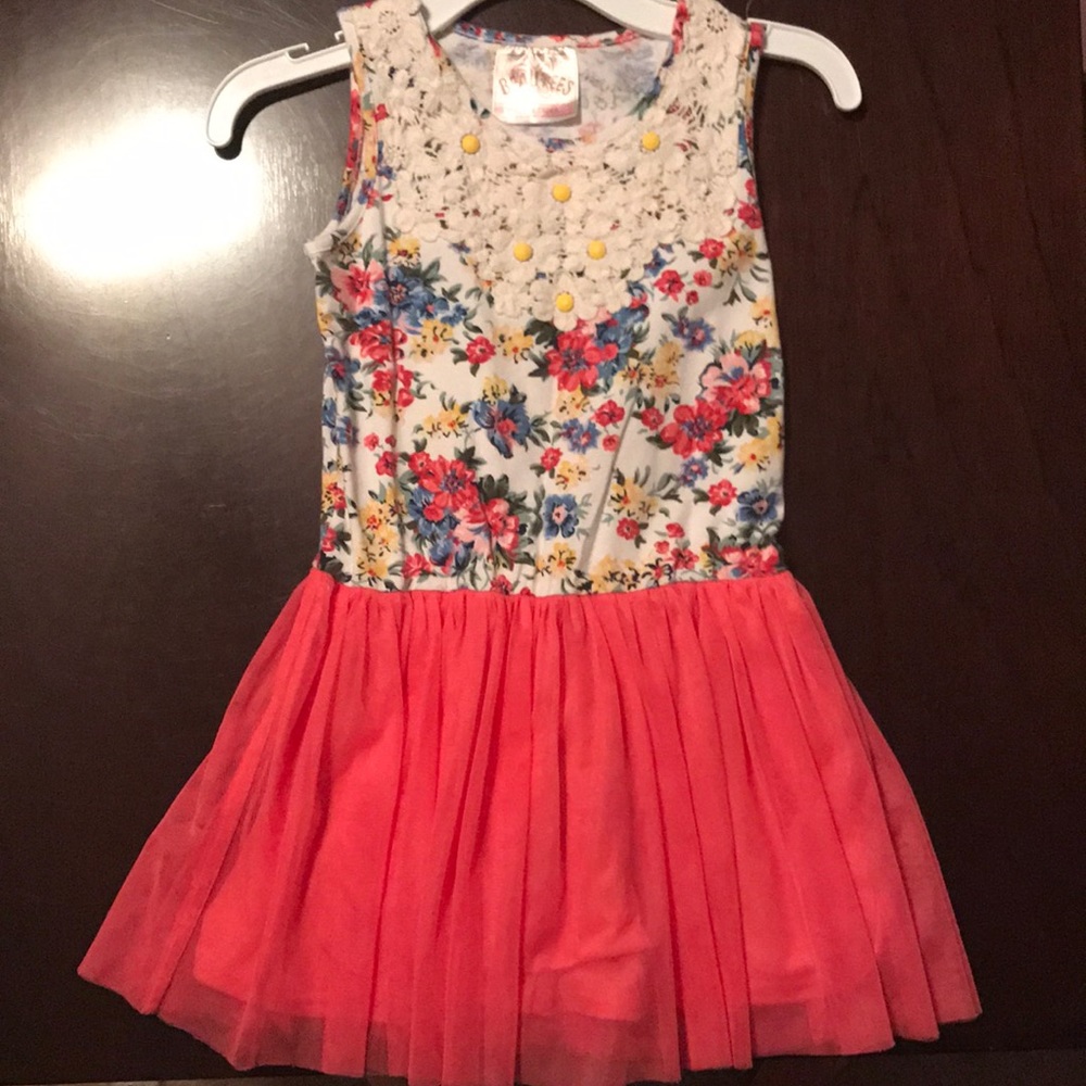 Girls dress