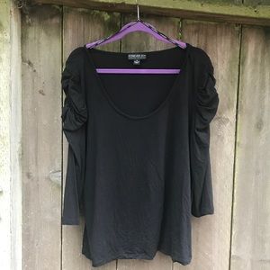 3/4 Length & Rouched Sleeved top