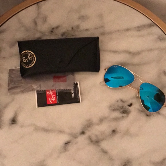 Ray-Ban Blue Mirrored Aviators - Picture 3 of 4