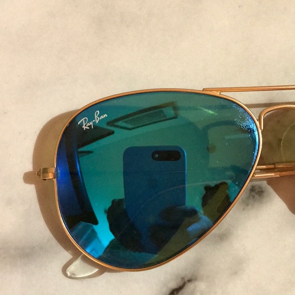 Ray-Ban Blue Mirrored Aviators - Picture 4 of 4