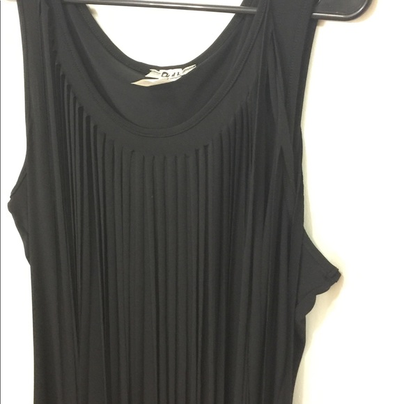 Black dress with fringe in front and back - Picture 2 of 2